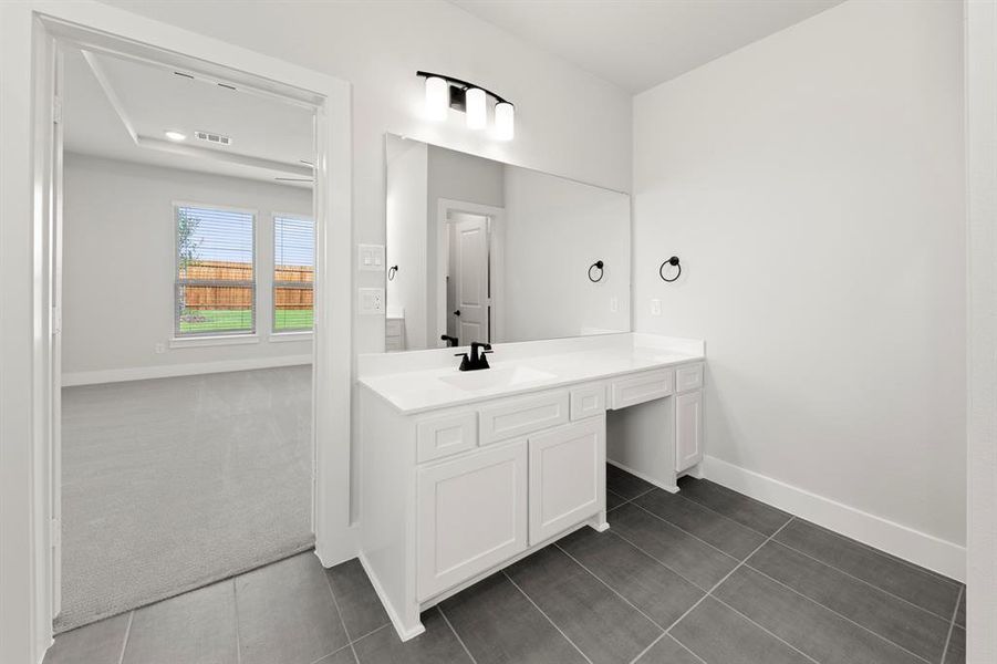 18. 2512 Rolling Hills - Bath (2)