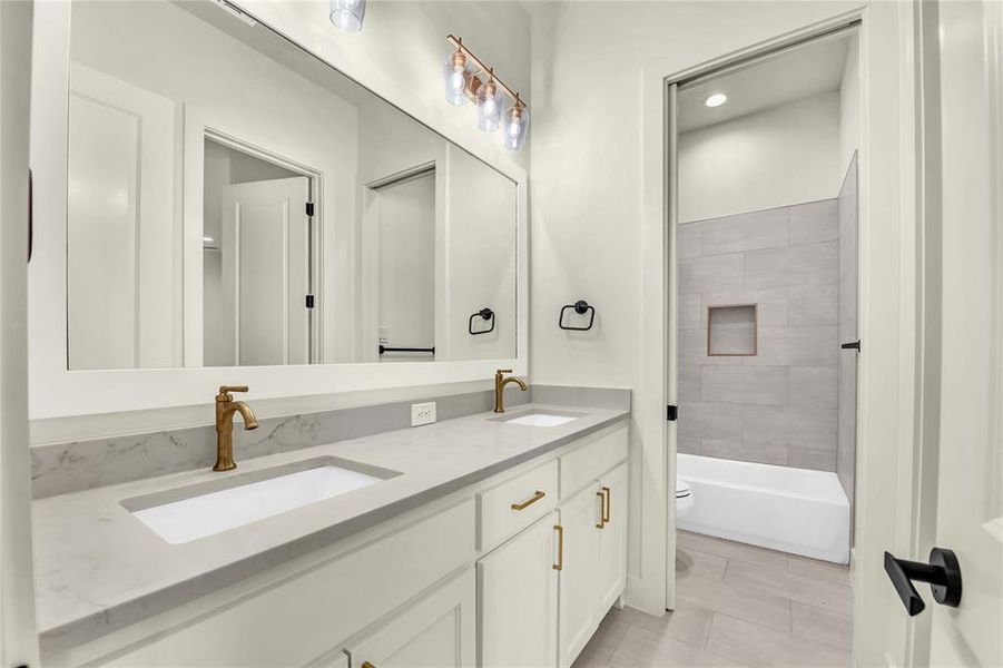 Furnished interior view inside a new home in , Aledo (Image 11).