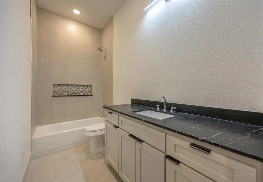 Furnished interior view inside a new home in , Fort Worth (Image 5). Furnished interior view inside a new home in , Fort Worth (Image 5).