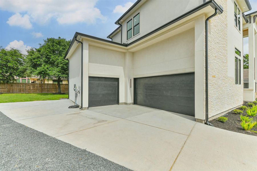 Image 32 of a home in .