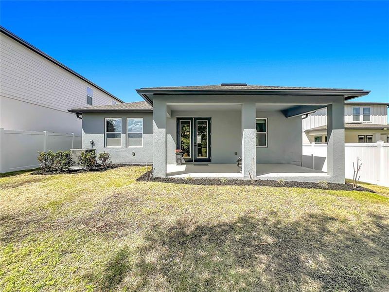 Exterior details and patio area of a home in , Clermont (Image 32).