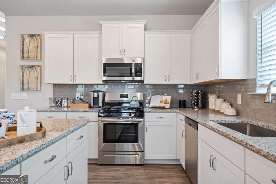 Furnished interior view inside a new home in Maddox Station, Eatonton (Image 7). Furnished interior view inside a new home in Maddox Station, Eatonton (Image 7).