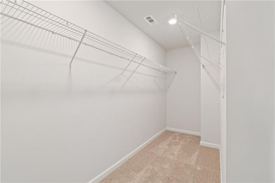 Spacious, unfurnished interior of a new home in Diamante, Stockbridge (Image 21).