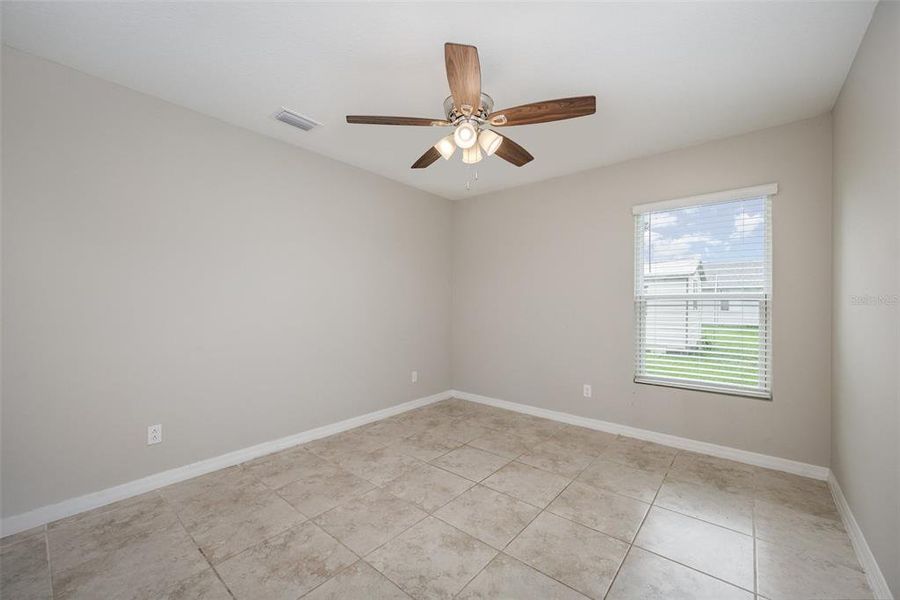 Spacious, unfurnished interior of a new home in , Palm Bay (Image 8).