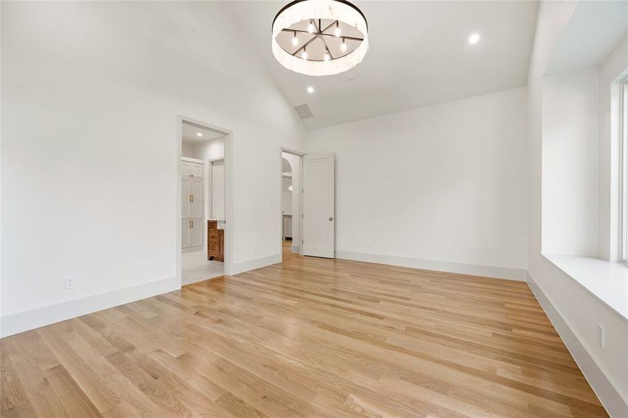 Spacious, unfurnished interior of a new home in , Richardson (Image 22).
