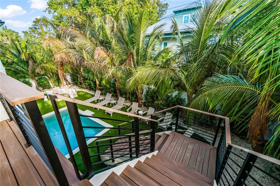 Exterior details and patio area of a home in , Anna Maria (Image 3).