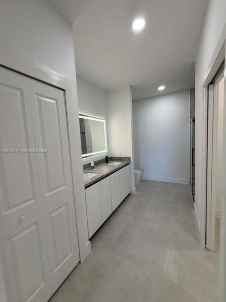 Furnished interior view inside a new home in , Cape Coral (Image 4).