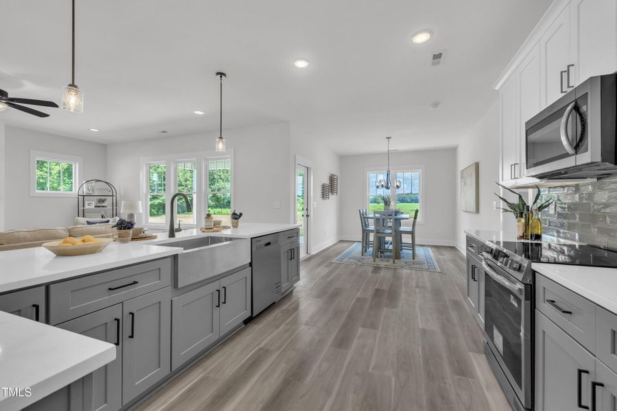 16-4518 Fairhaven Dr-13