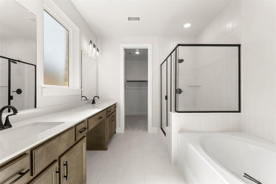 15. 2704 Andesite - Bath 15. 2704 Andesite - Bath