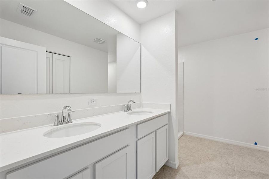 Furnished interior view inside a new home in Port Charlotte, Port Charlotte (Image 12).
