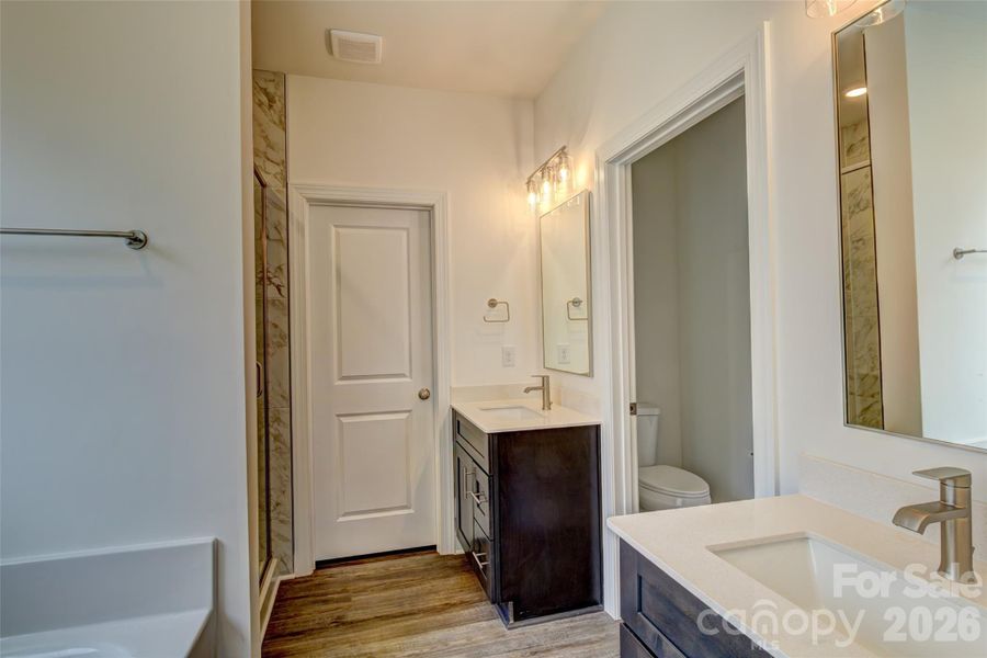 Photo of same plan - finishes could vary Photo of same plan - finishes could vary