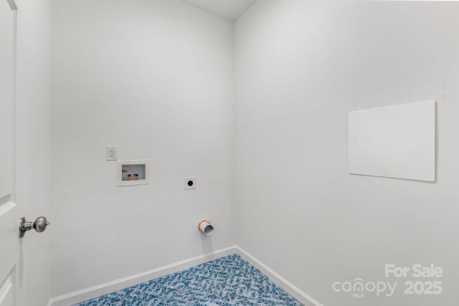 Image 34 of a home in .