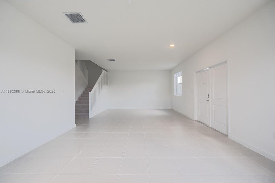 Image 21 of a home in .