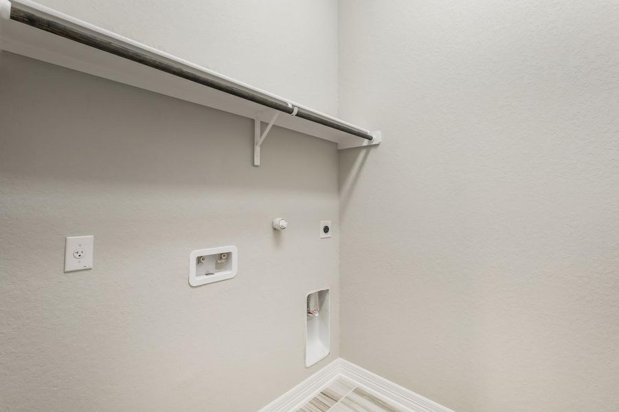 41 8350SierraHermosa 041 Mls