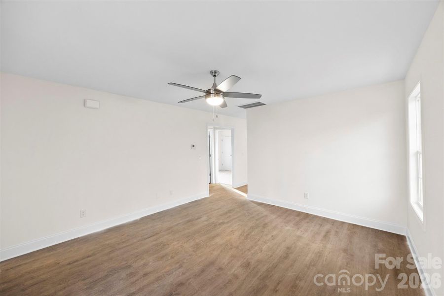 Spacious, unfurnished interior of a new home in , Rock Hill (Image 11).