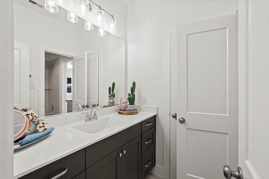 **Photos are representative - not of actual home** **Photos are representative - not of actual home**