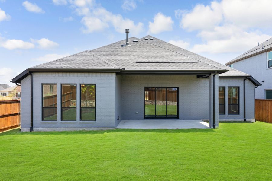 Representative exterior details of a home built from the Cameron by UnionMain Homes in Cambridge Crossing, Celina (Image 3).