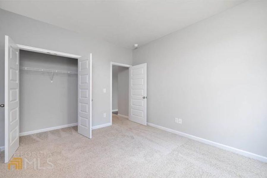 Spacious, unfurnished interior of a new home in The Gates at Pates Creek, Hampton (Image 12).