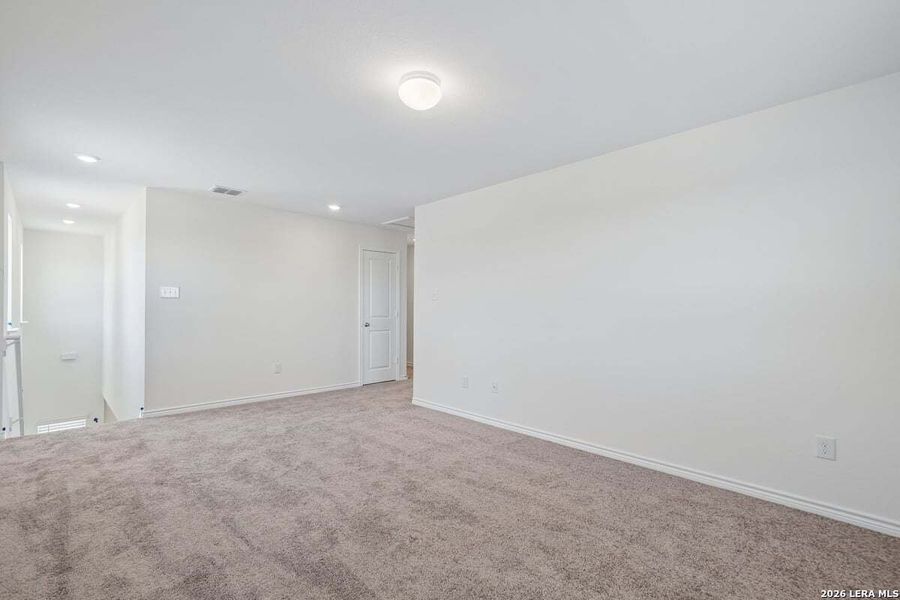 Spacious, unfurnished interior of a new home in Legend Heights - Heritage Collection, New Braunfels (Image 13). Spacious, unfurnished interior of a new home in Legend Heights - Heritage Collection, New Braunfels (Image 13).