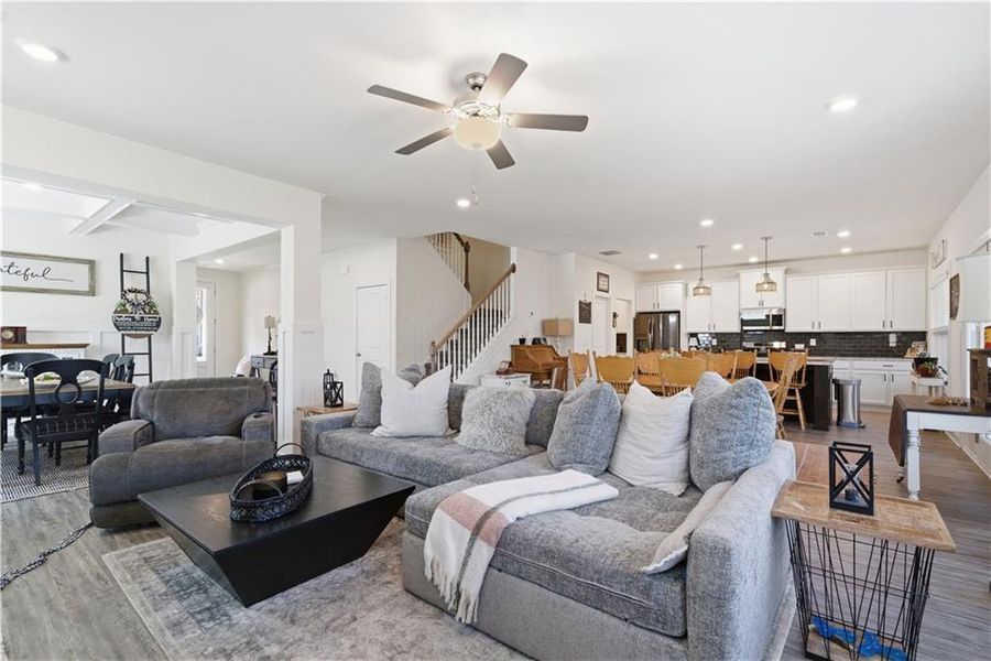 Furnished interior view inside a new home in , Dallas (Image 20).