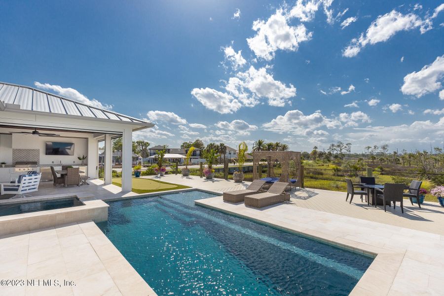 Image 38 of a home in .