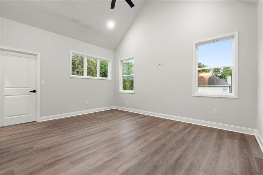Spacious, unfurnished interior of a new home in , Stone Mountain (Image 23).
