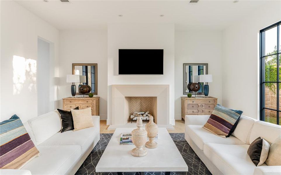 Furnished interior view inside a new home in , Dallas (Image 15).