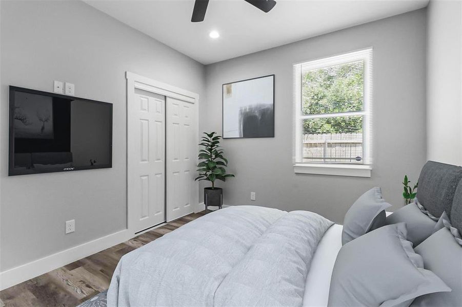 Furnished interior view inside a new home in , Denison (Image 17).