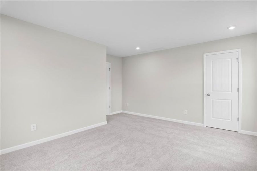 Spacious, unfurnished interior of a new home in Sage Woods, Dallas (Image 22).