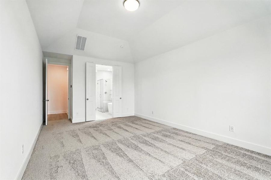 Spacious, unfurnished interior of a new home in Sonoma Verde: 60ft. lots, McLendon-Chisholm (Image 13).