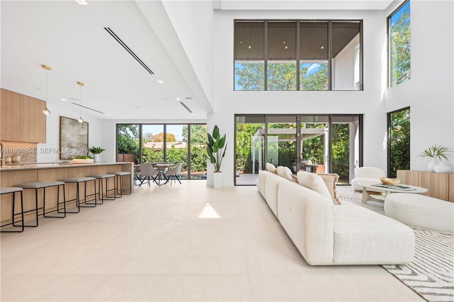 Community amenities in , Miami (Image 42).