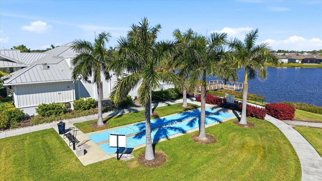 Community amenities in , Parrish (Image 48).