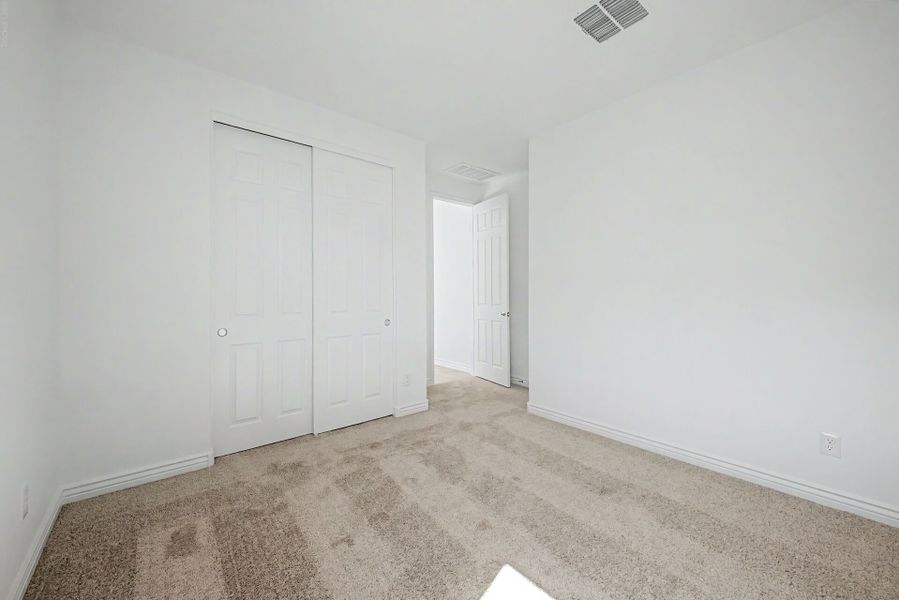 Spacious, unfurnished interior of a new home in Miravida, Surprise (Image 17).