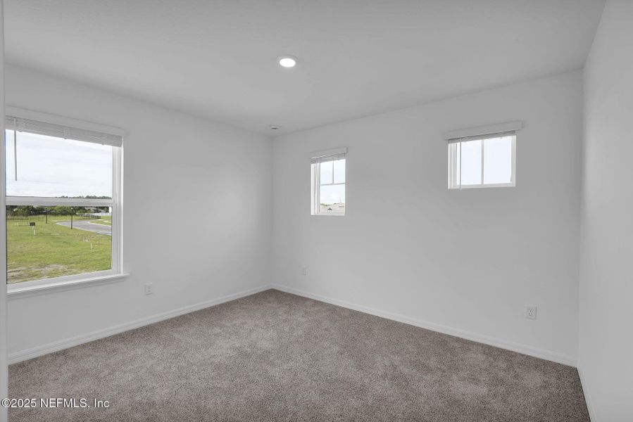 Spacious, unfurnished interior of a new home in Wells Landing, Jacksonville (Image 10).