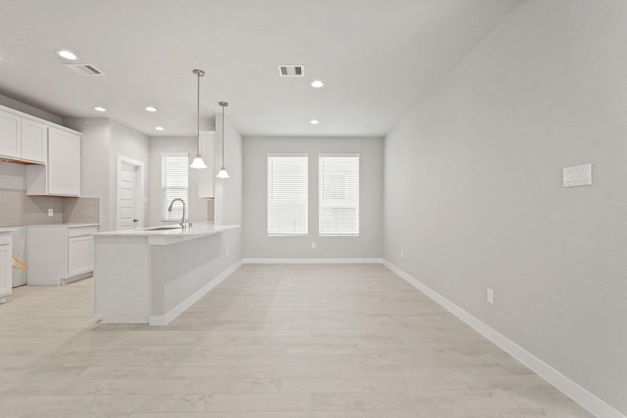Spacious, unfurnished interior of a new home in Grand Oaks Village, Houston (Image 23).