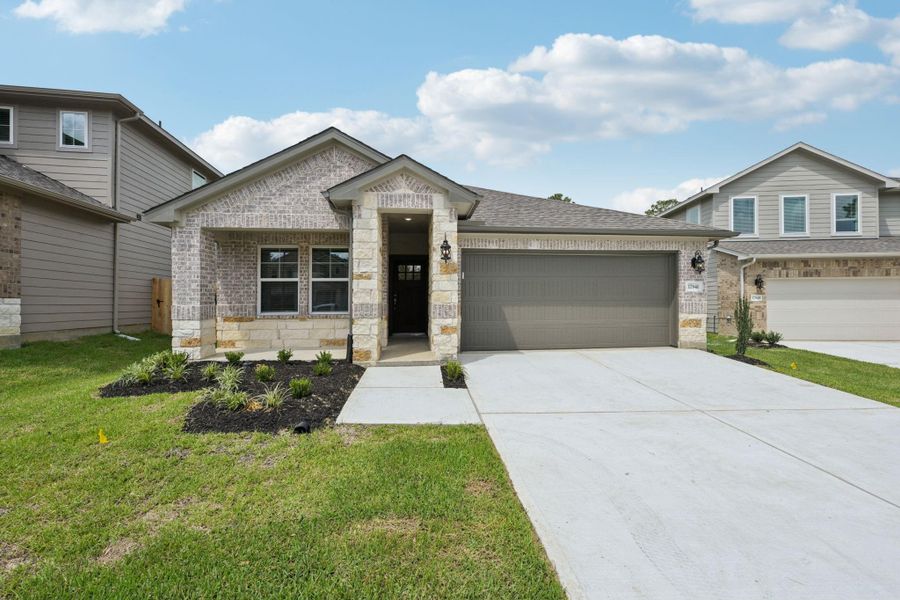 Photo is not of the actual home, but is an inspirational photo of builder’s model home and may depict options, furnishings, and/or decorator features that are not included Photo is not of the actual home, but is an inspirational photo of builder’s model home and may depict options, furnishings, and/or decorator features that are not included