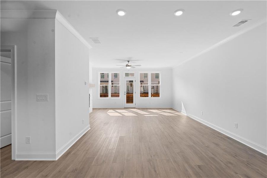 Spacious, unfurnished interior of a new home in Evanshire Townhomes, Duluth (Image 39).