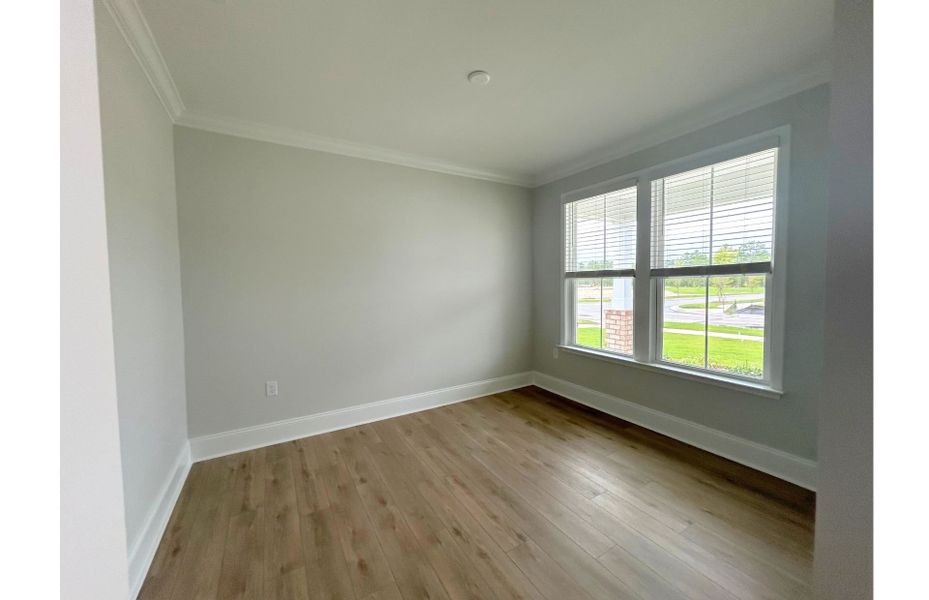 Spacious, unfurnished interior of a new home in The Haven at Riverlights, Wilmington (Image 17).