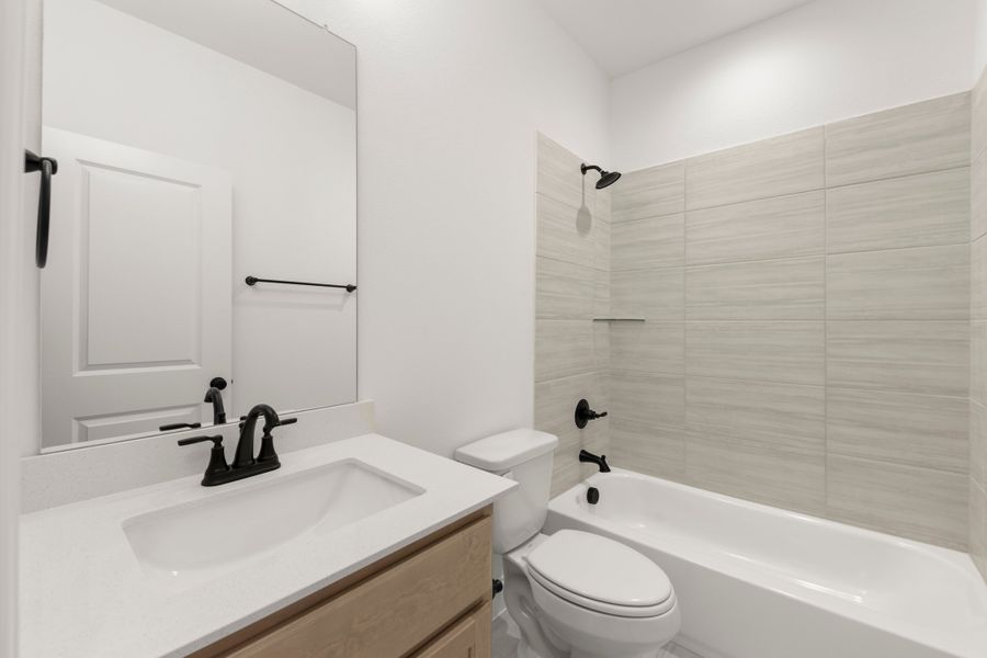 Representative furnished interior of a home built from the Honor by Rockwell Homes in Creekside, Royse City (Image 53).