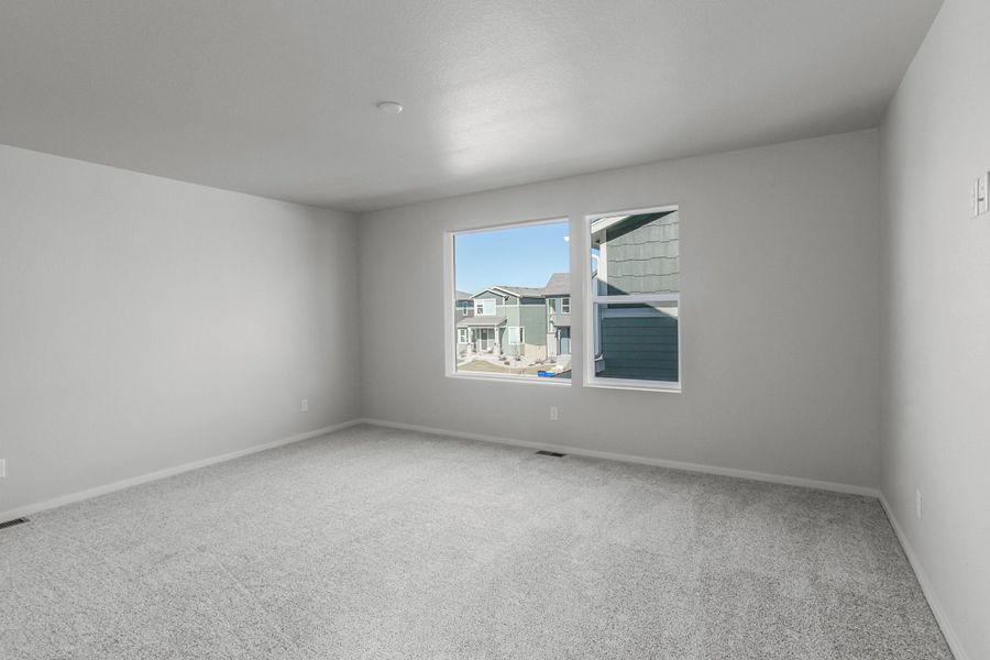 Spacious, unfurnished interior of a new home in Trailside, Timnath (Image 22).