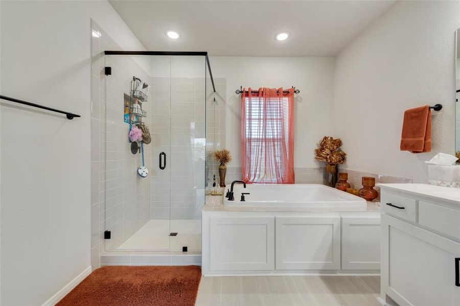 Furnished interior view inside a new home in , Arlington (Image 25).