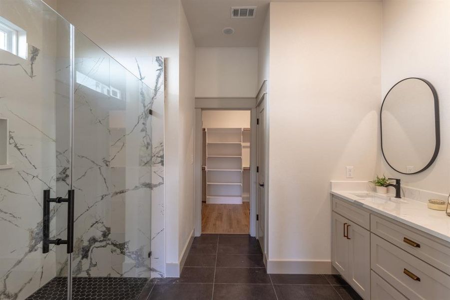 Furnished interior view inside a new home in , Fort Worth (Image 28).