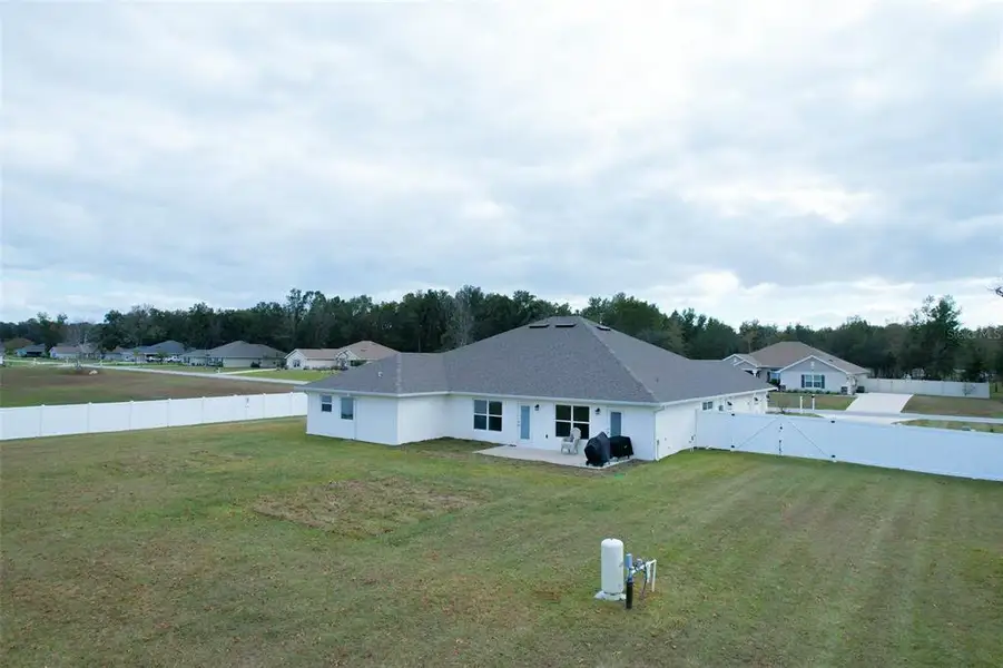 Exterior details and patio area of a home in Dorchester, Ocala (Image 3).