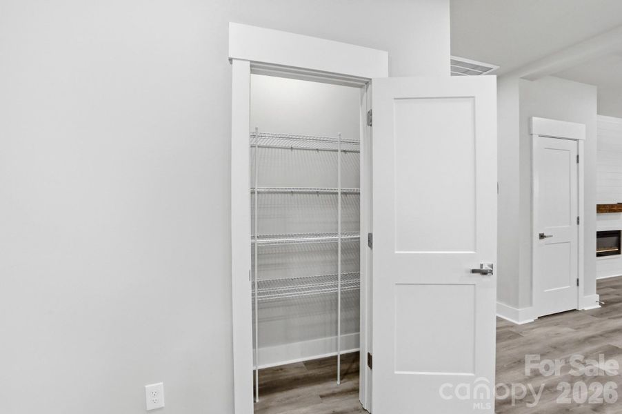 Image 47 of a home in .