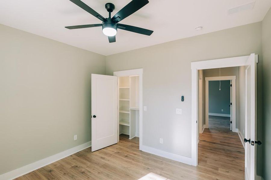 Spacious, unfurnished interior of a new home in , Walterboro (Image 37).