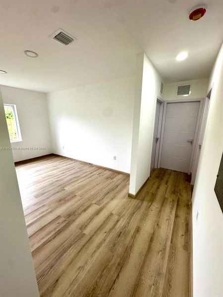 Spacious, unfurnished interior of a new home in , Florida City (Image 25). Spacious, unfurnished interior of a new home in , Florida City (Image 25).