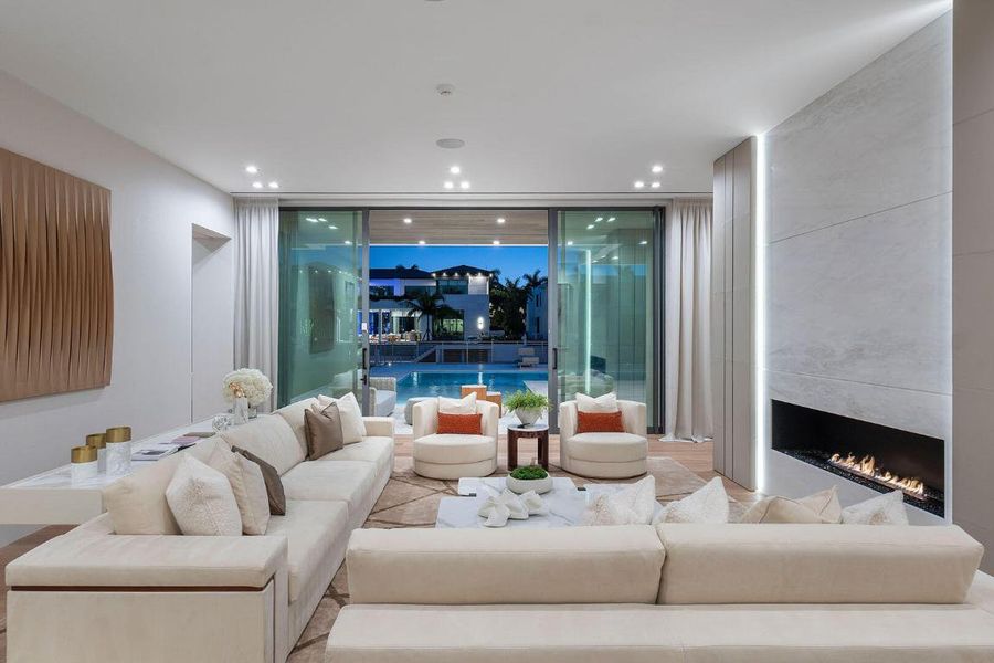 224_Key_Palm_Road_Dusk_05