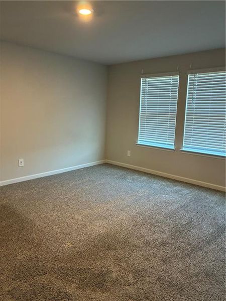 Spacious, unfurnished interior of a new home in Hamilton Crossing, Buford (Image 18).