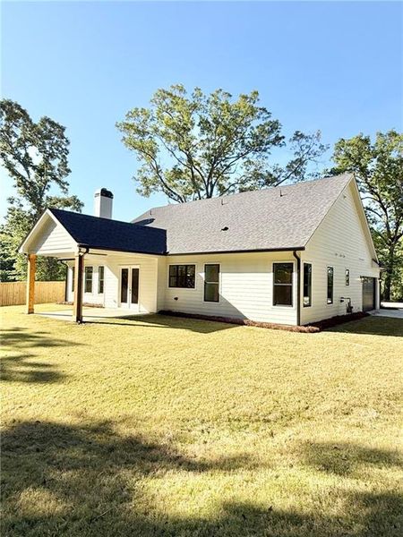 Exterior details and patio area of a home in , Dallas (Image 20).