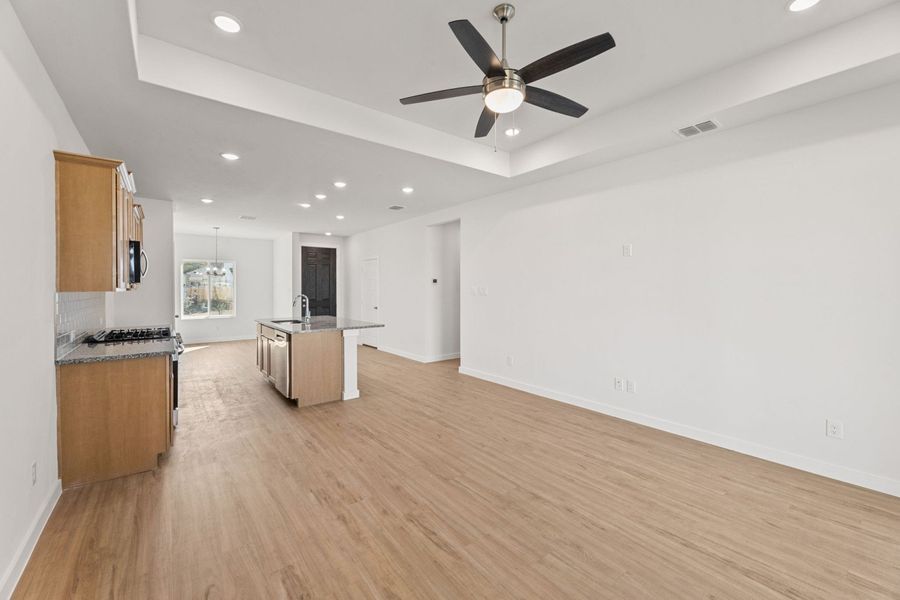 Representative unfurnished interior of a home built from the Clovis by Hakes Brothers in Hunters Ranch, San Antonio (Image 11).